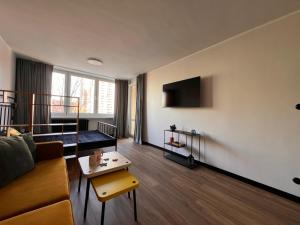 Mewy i Żurawie - Museum View & Shipyard by Downtown Apartments