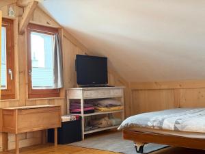 Belle chambre rustique à la campagne, à 8km de Fribourg