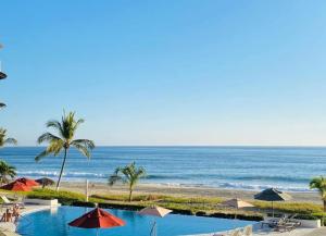 3 Bedrooms 3 Bathrooms with Ocean Views