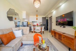 23 Floor Skyline View, Modern 1BR near GTC with Heated Infinity Pool and Gym