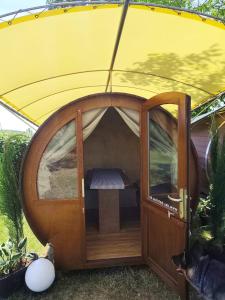 Der Kirschberghof Weinfass-Lodge