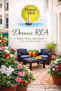 Domus REA - Appartamento moderno con check-in automatico H24 e area esterna privata