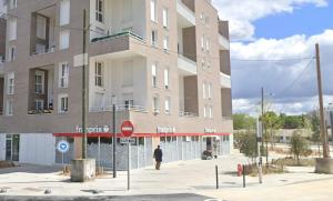 Cozy and spacious 100 m2 1 min from RER D