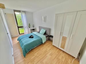 Cozy and spacious 100 m2 1 min from RER D