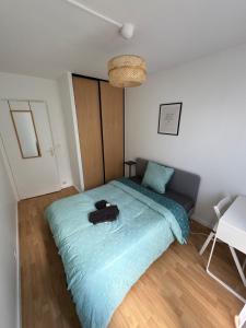 Cozy and spacious 100 m2 1 min from RER D