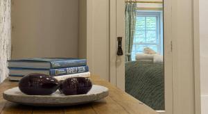 1 Bed in Stoney Middleton oc-h34612