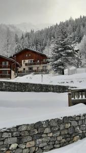 Valfréjus - 2P4 rénové ski aux pieds centre village