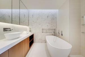 Rise Shine Chelsea Island Residences