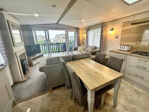 Ambleside Holiday Retreat, West Sands