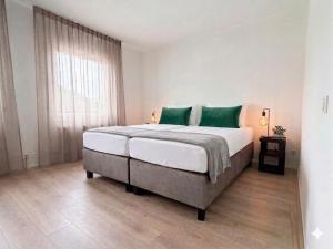 XL 14-bed villa in nature Tilburg City