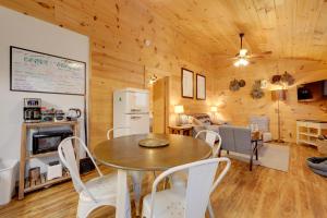 Cozy Cosby Couples Retreat Fire Pit, Soaking Tub