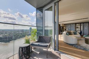 Chelsea Creek Modern Three Bedroom Apartment