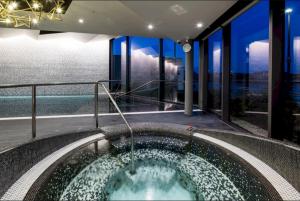 Executive Chelsea Waterfront Two Bedroom Home