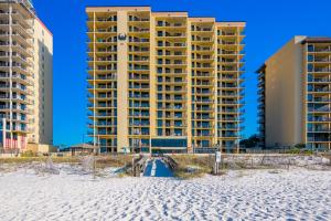 Phoenix IV 4071 condo