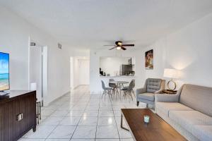 Cozy 1BR Near Hard Rock Stadium - 214