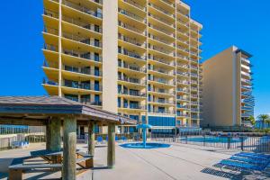 Phoenix IV 4064 condo