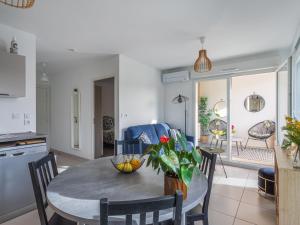 Apartment Nouvelles Terres E4 by Interhome