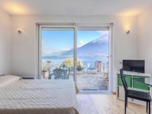 Apartment La Terrazza sul Lago by Interhome