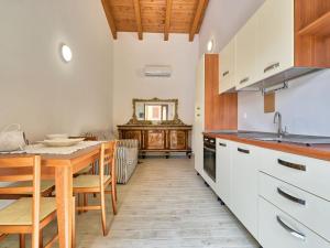 Holiday Home La casa del vino-2 by Interhome