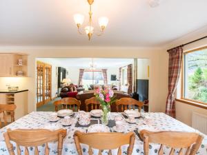 Holiday Home Kirkfield House by Interhome