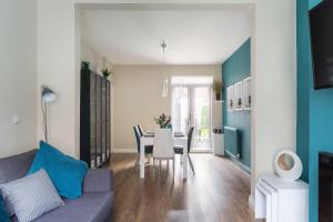 3-Bed Home Sleeps 6 2 Bathrooms