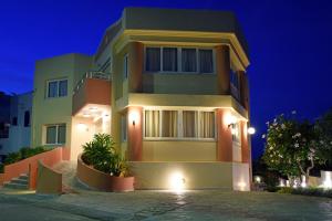 Iolkos Hotel Apartments Chania Greece