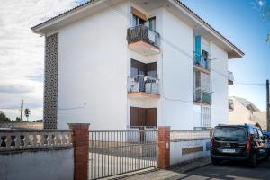 AT056 Renovated studio 15 min from the beach
