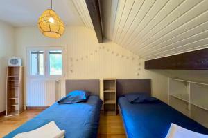 Comfortable Chalet - View of Lake Aiguebelette