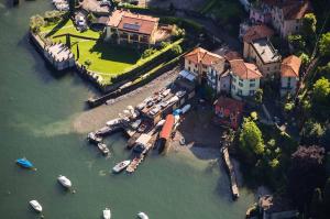 Stunning property facing Como Lake, Tremezzo