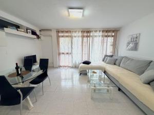 Evans Realty CG 2 Linea Playa Centro Boliches