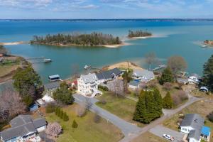 Waterfront Home with pool dock gameroom and kayaks