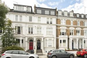 Stylish Kensington apartment in prime location