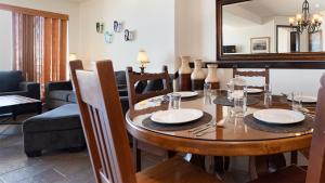 Phase 2 Coronado 107 Stylish Ground-Floor 2BR Steps from Pools, Beach & Las Palomas Fun