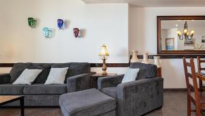Phase 2 Coronado 107 Stylish Ground-Floor 2BR Steps from Pools, Beach & Las Palomas Fun