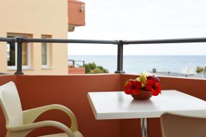 Iolkos Hotel Apartments Chania Greece