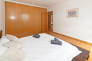 GuestReady- Modern and Spacious Two-Story Retreat
