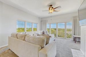 TOPS'L Beach Manor I