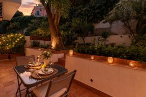 Atenasio Garden Suite con giardino privato a Taormina Relax e Privacy