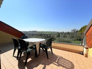 S361 - Sirolo, bilocale in residence con piscina