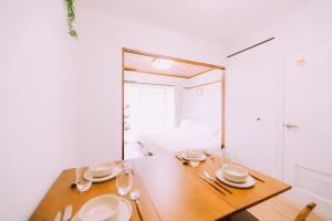Fukuoka Hakata Stay - Spacious & Stylish Apt