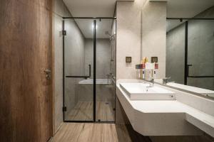 Green Residence Swanlake Ecopark