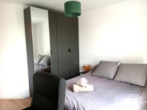 Duplex in Paris, Villepinte Expo, CDG Airport