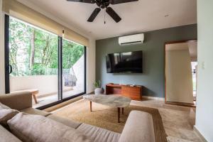 Tulum 2BR Retreat Rooftop Pool Gym Movie Theatre