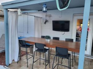 Mesa 4BR Home with Private Pool Great WiFi and Easy Access to Tempe and Downtown Mesa