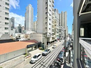 Rua 262 Meia Praia Itapema 2 Dormitórios 5 min Mar AT011