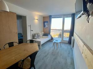 Appartement rénové 3 Pièces, Balcon, 67 pers., WIFI - FR-1-346-539