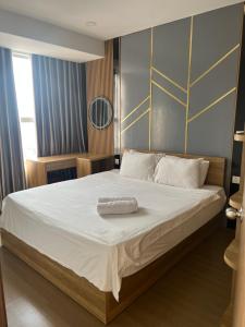 Luxury 2BR at River Panorama, Pool 35F