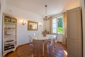 Charming Village House In Grimaud