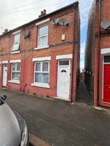 Spacious 3-bedroom house on Wordsworth Road