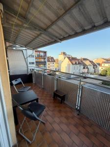 Modernes Apartment - Küche & Balkon - Top Lage - zentral KL - 6 Gäste